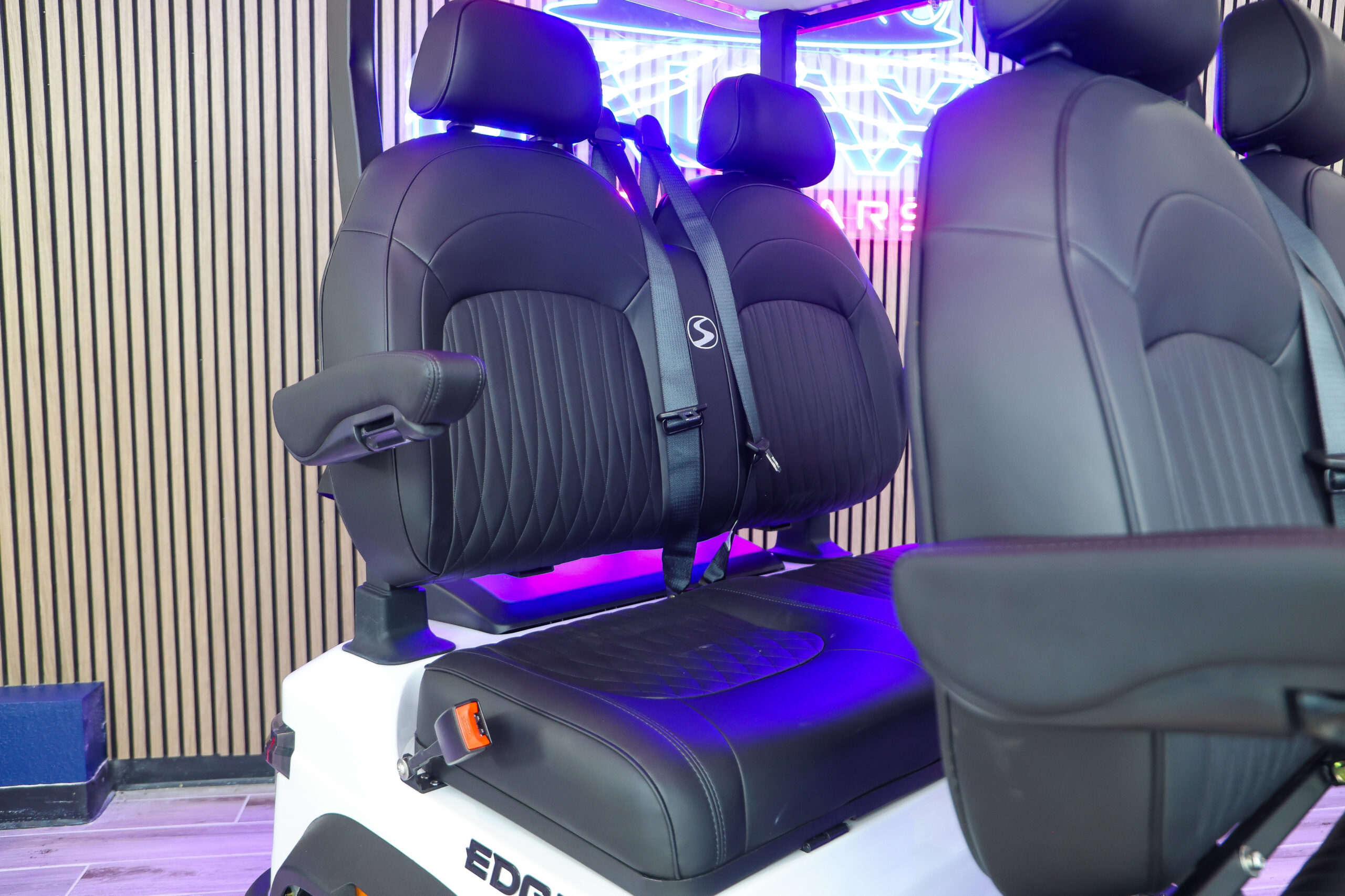 2027 SIVO EDGE 4 SEATER FORWARD-FACING (White) - Image 22